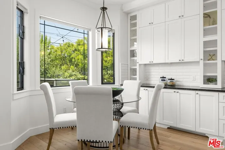 3043 Greenfield Avenue, Los Angeles, California 90034
