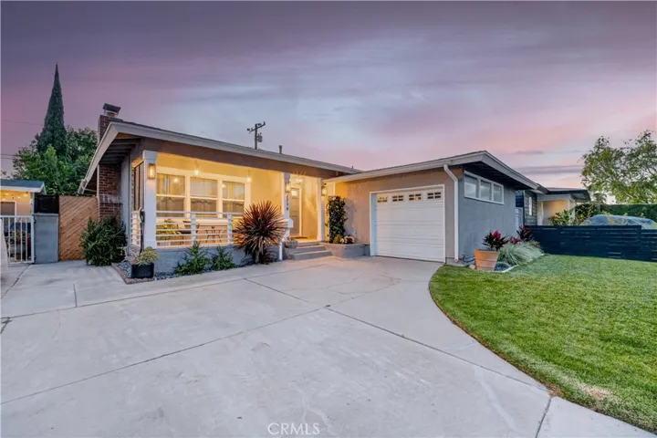 Welcome to 2719 Nipomo Ave!