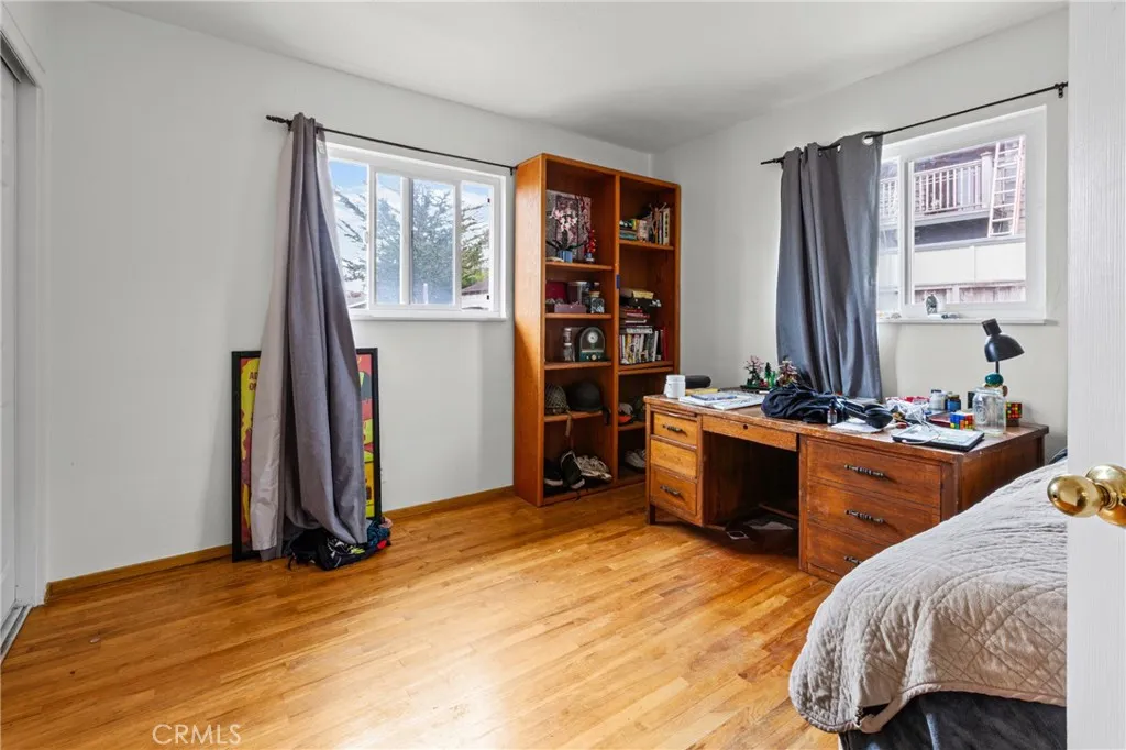 UPSTAIRS BEDROOM 1