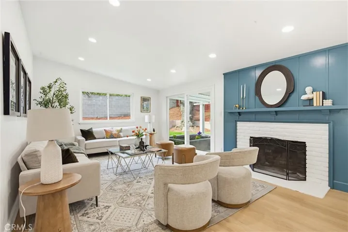 27151 Pembina Road, Rancho Palos Verdes, California 90275
