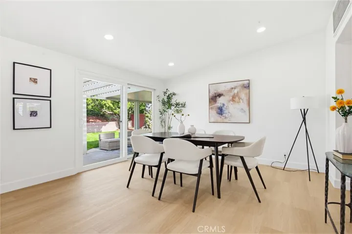 27151 Pembina Road, Rancho Palos Verdes, California 90275