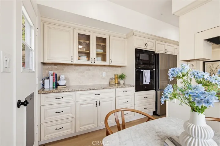 27151 Pembina Road, Rancho Palos Verdes, California 90275