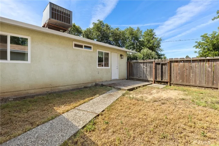 Duplex - 1700 Sherman - View of courtyard area.
