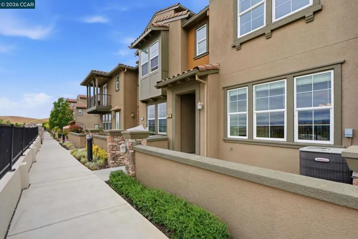 5206 Fioli Loop, San Ramon, California 94582