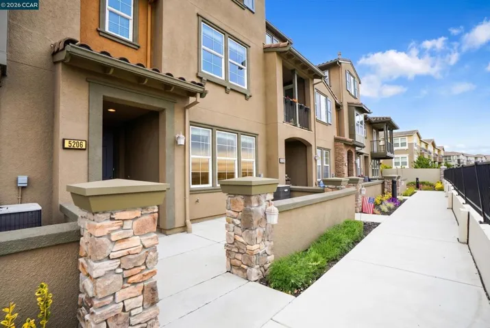 5206 Fioli Loop, San Ramon, California 94582