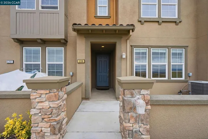 5206 Fioli Loop, San Ramon, California 94582