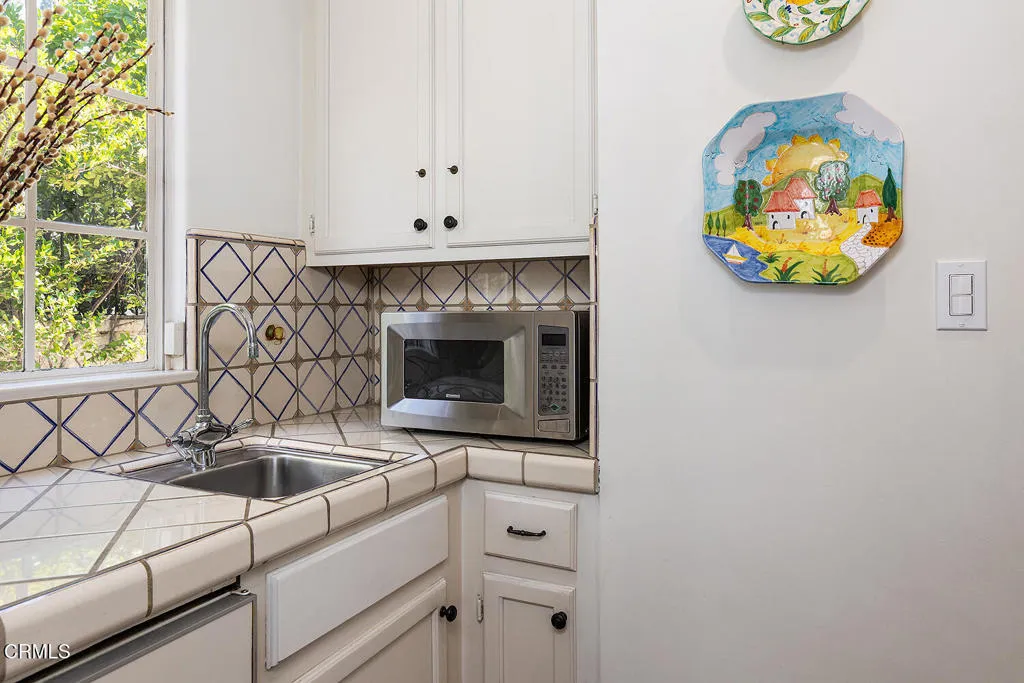 612 Landor Ln 013-mls