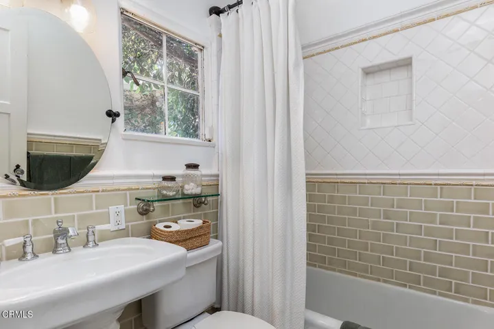 612 Landor Ln 021-mls