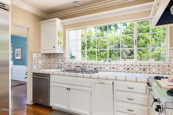612 Landor Ln 015-mls