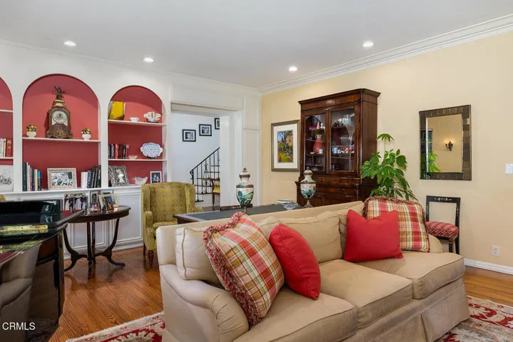 612 Landor Ln 010-mls