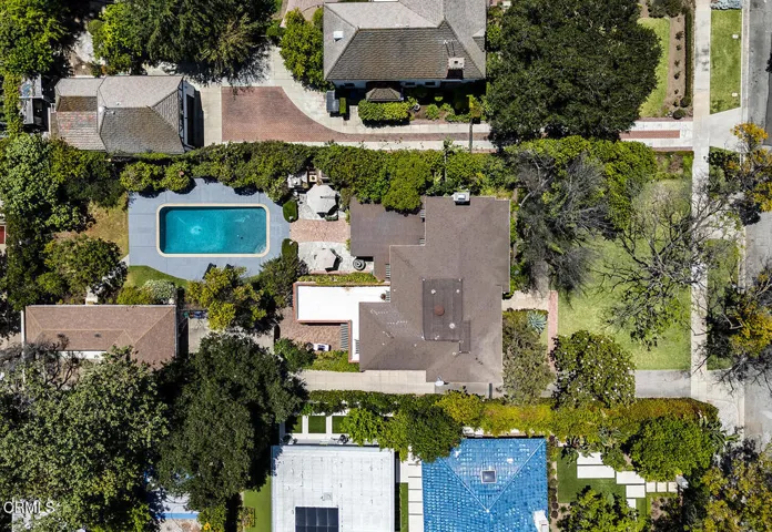 612 Landor Ln 049-mls