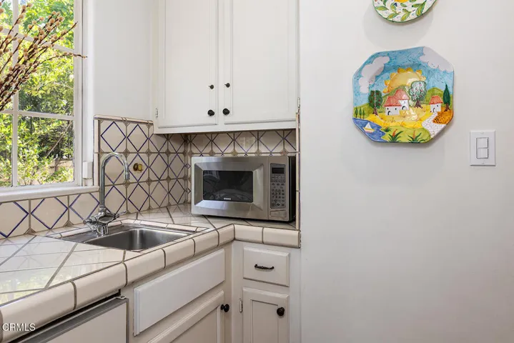 612 Landor Ln 013-mls