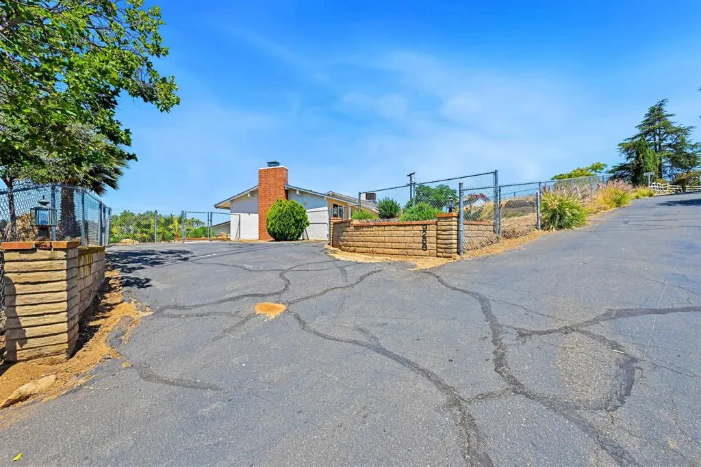 Driveway / RV parking