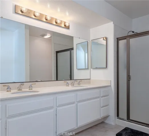380 W Wilson F106, Costa Mesa, California 92627