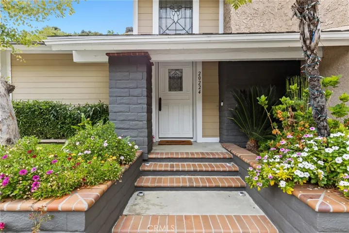 20224 Chapter, Woodland Hills, California 91364