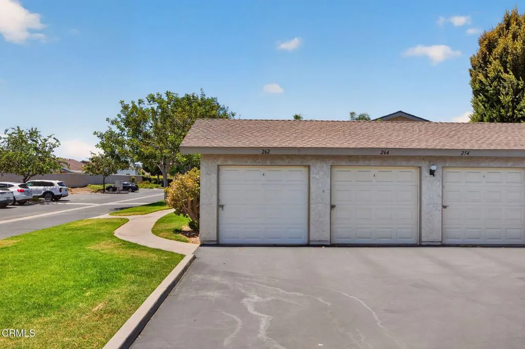 32-web-or-mls-UpmarketMedia-262WVi-013