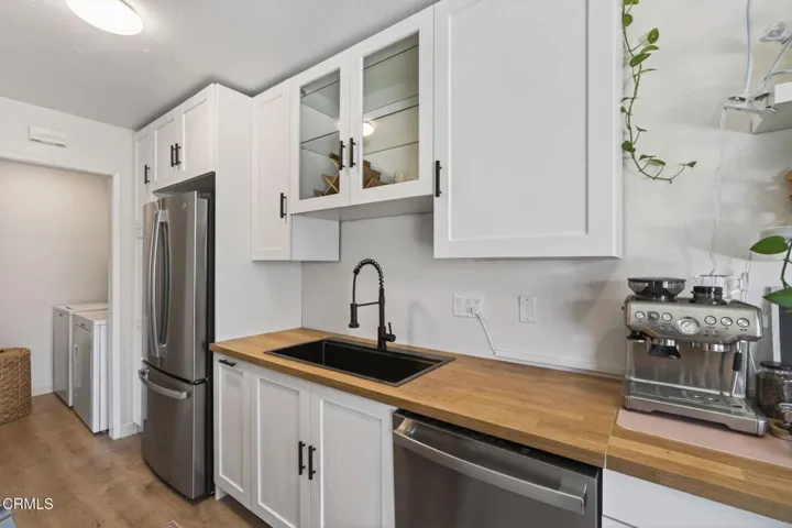 12-web-or-mls-UpmarketMedia-262WVi-053