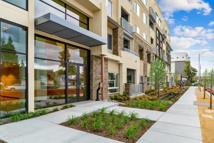 1853 Almaden Road 222, San Jose, California 95125