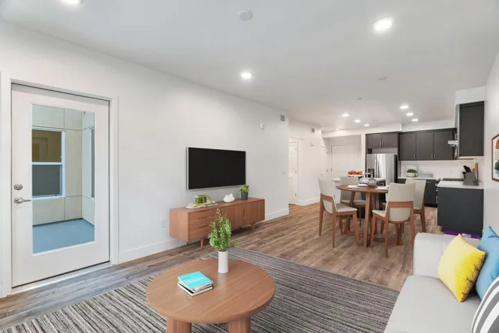 1853 Almaden Road 222, San Jose, California 95125