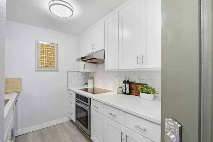 2035 Castlebury Drive, San Jose, California 95116
