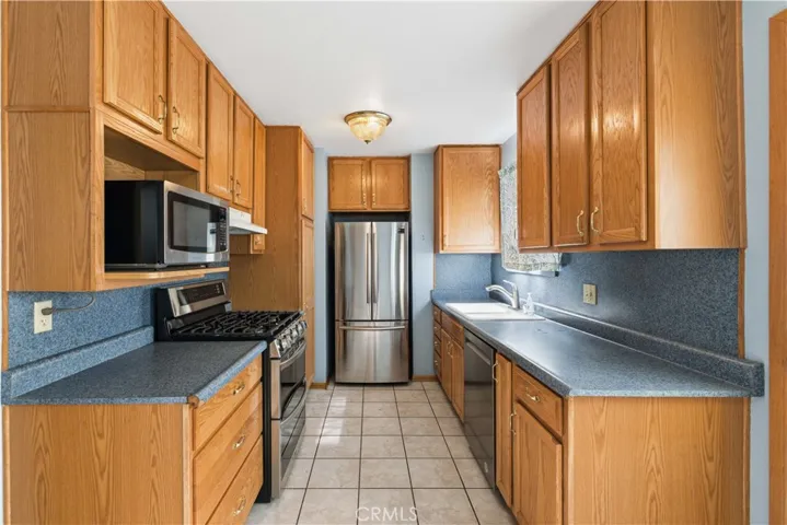 45308 Newtree Avenue, Lancaster, California 93534