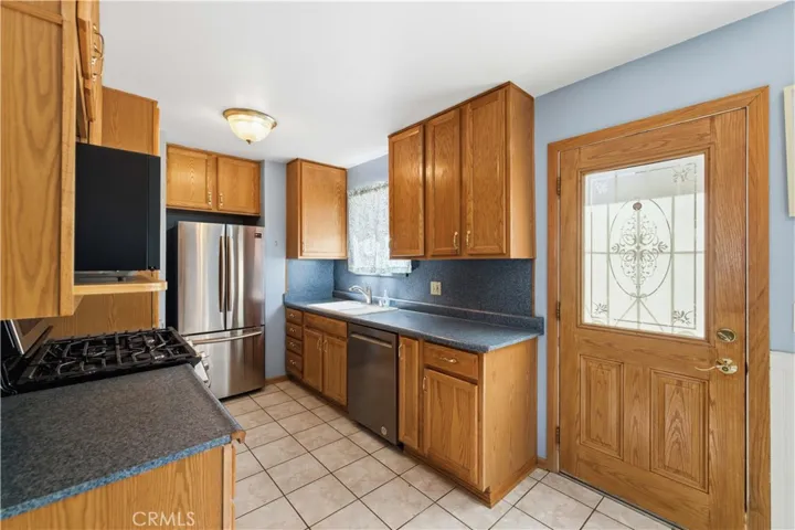 45308 Newtree Avenue, Lancaster, California 93534