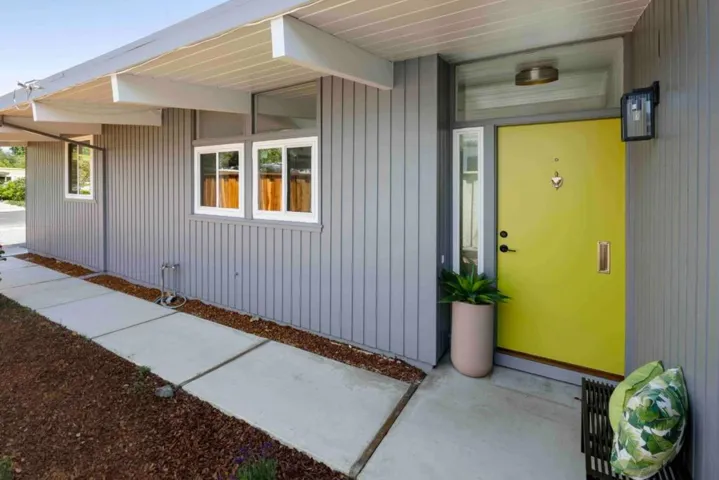 728 Seminole Way, Palo Alto, California 94303