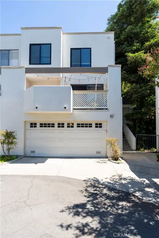 End unit with lots of natural light