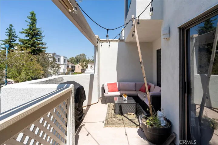 Balcony off family bonus room