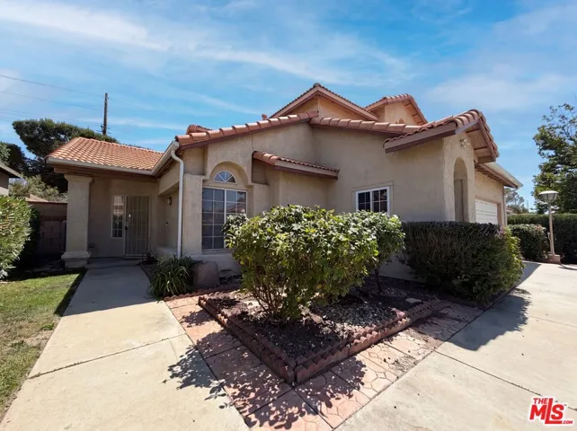 1138 Encantadora Lane, Lancaster, California 93535