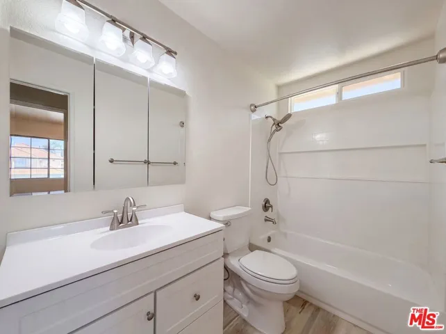 1138 Encantadora Lane, Lancaster, California 93535