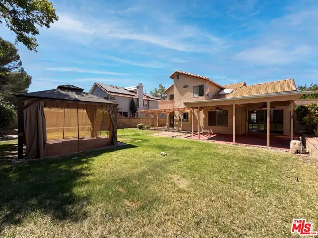 1138 Encantadora Lane, Lancaster, California 93535