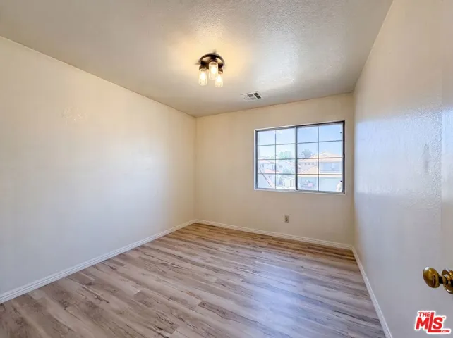 1138 Encantadora Lane, Lancaster, California 93535
