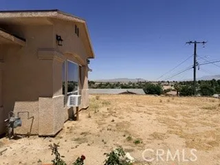 16192 Molino, Victorville, California 92395