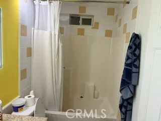 16192 Molino, Victorville, California 92395