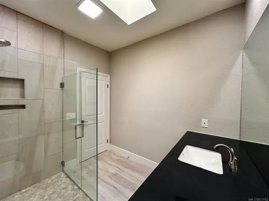 Interior second halway bath photo
