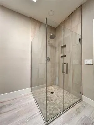Second hallway shower at angle