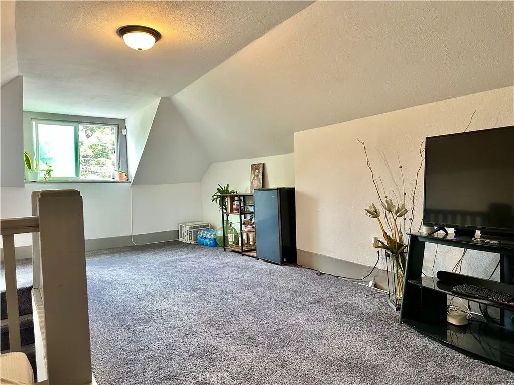 2nd Level Living Area