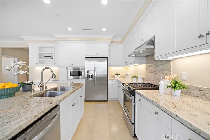 41 Coleridge, Irvine, California 92620