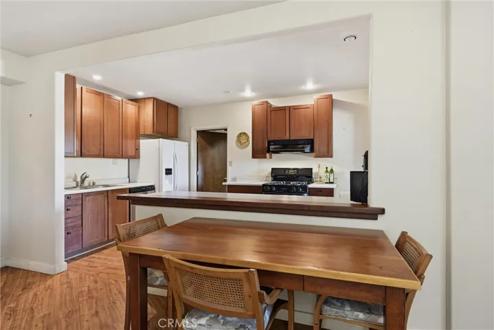 1st Level ADU with full kitchen