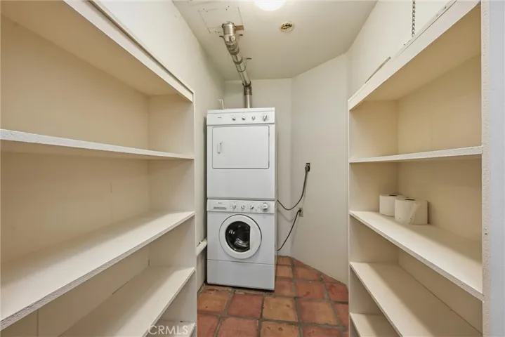 Large Pantry with laundry off kitchen