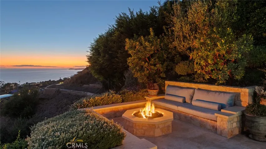 24650 Blue Dane Lane, Malibu, California 90265