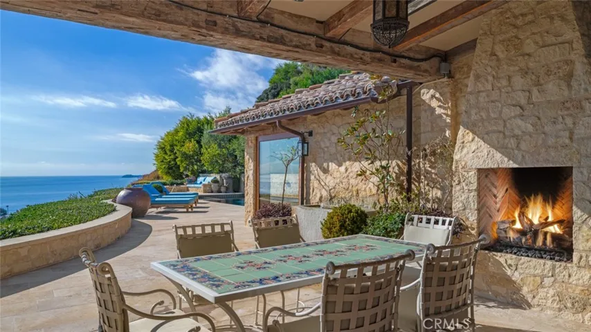 24650 Blue Dane Lane, Malibu, California 90265