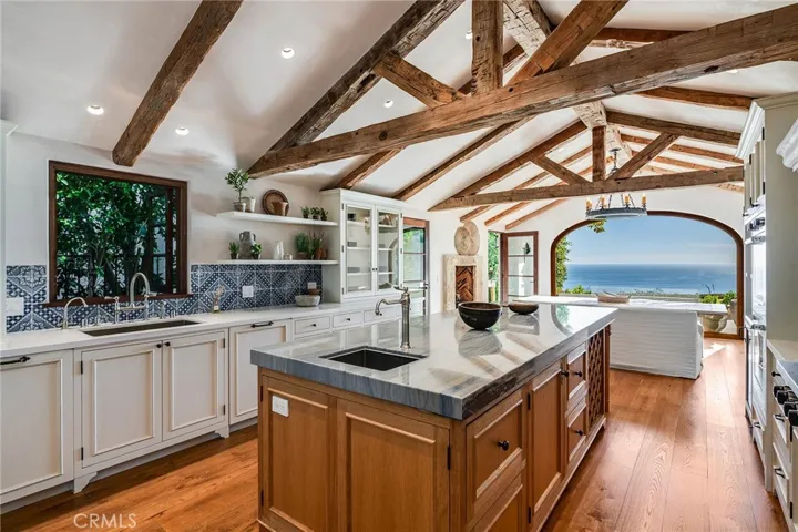24650 Blue Dane Lane, Malibu, California 90265