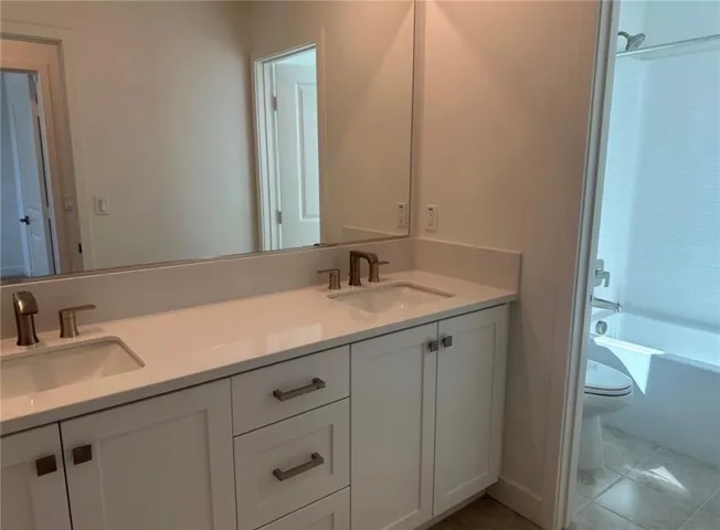 full bathroom