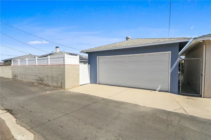 ALLEY ACCESS GARAGE