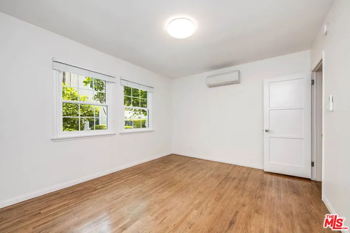 15224 1/2 Dickens Street, Sherman Oaks, California 91403