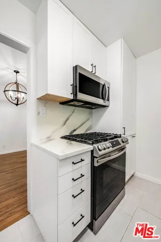 15224 1/2 Dickens Street, Sherman Oaks, California 91403