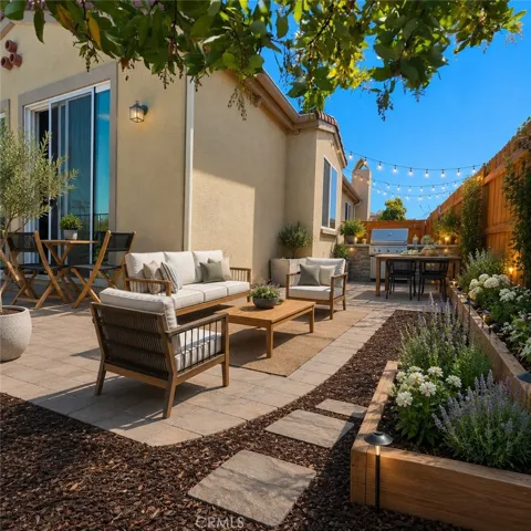 Virtually enhanced side yard