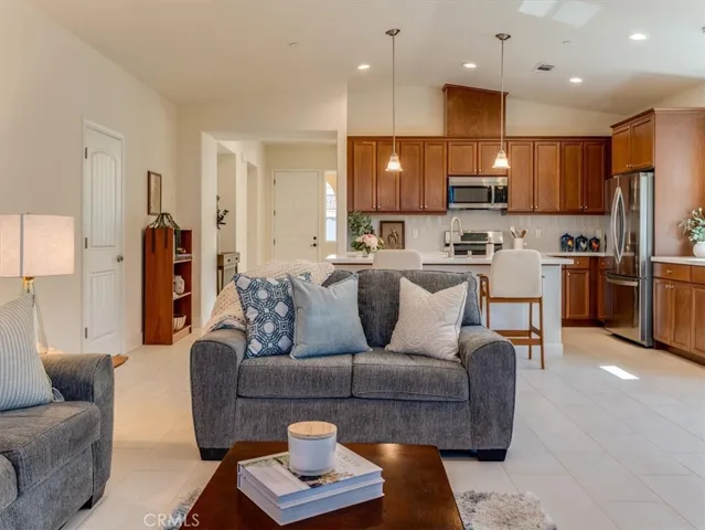 1179 Grand Meadow, Santa Maria, California 93455